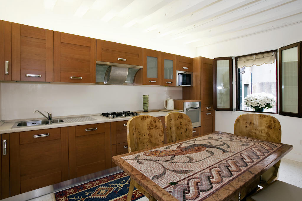 Casa Fortuny Luxury Apartment Venice Room photo